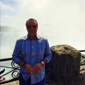 Meet your Posher, Roy